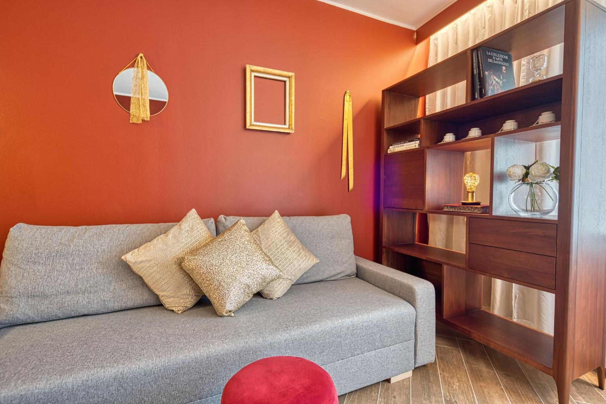Goldfinger + Suites Lana Rum bild